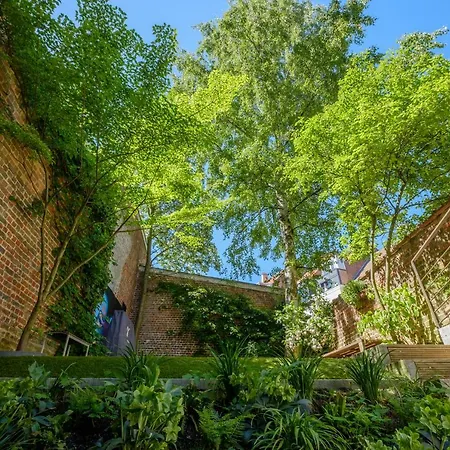 1bd With Garden Brugmann Area Διαμέρισμα *